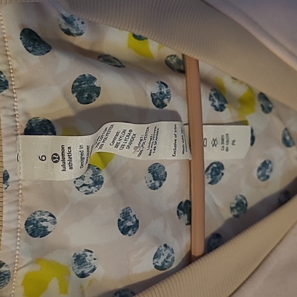 Lululemon Departure Vest - Picture 8 of 9